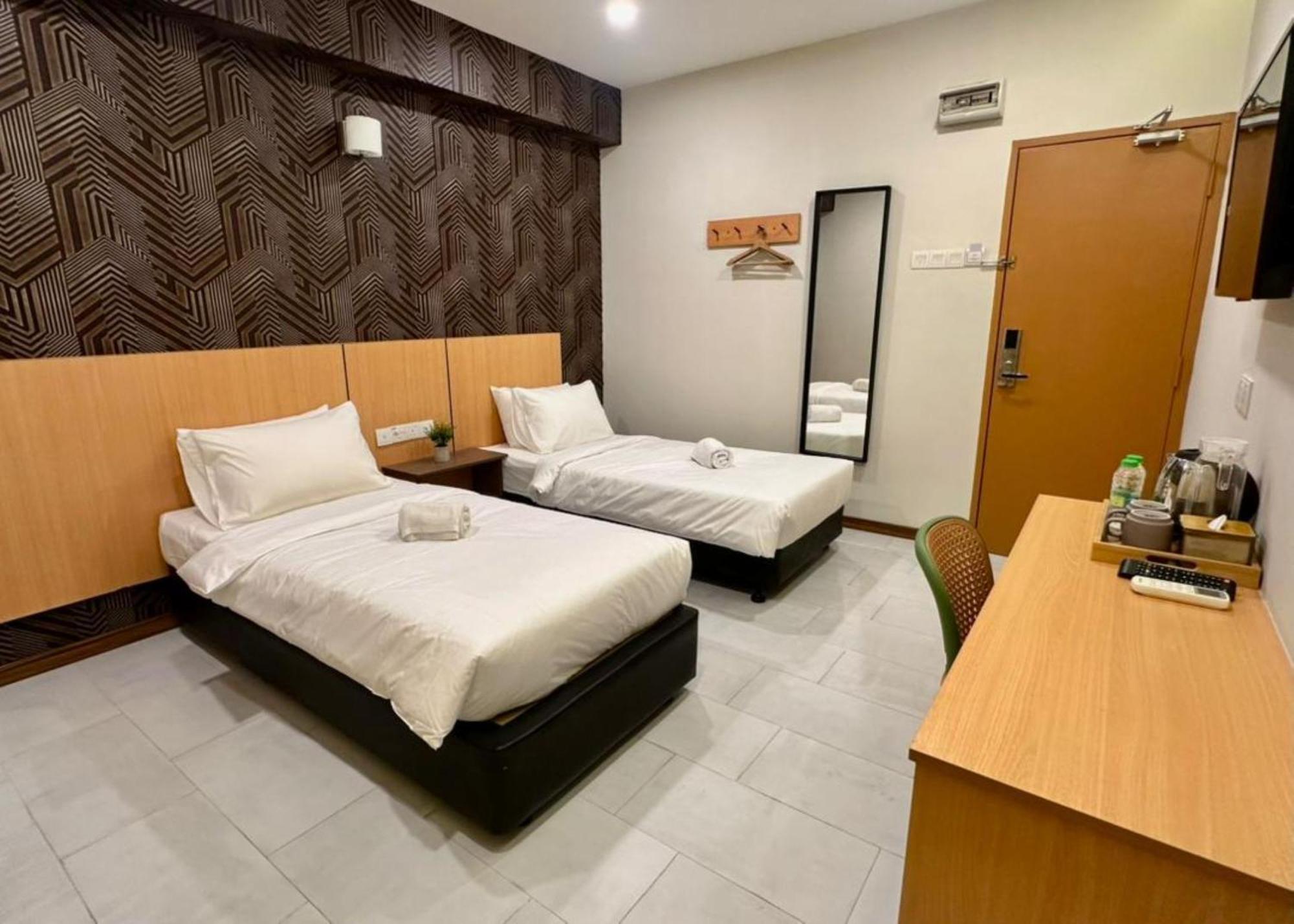 Swing & Pillows - Imbi Bukit Bintang — Photos 2